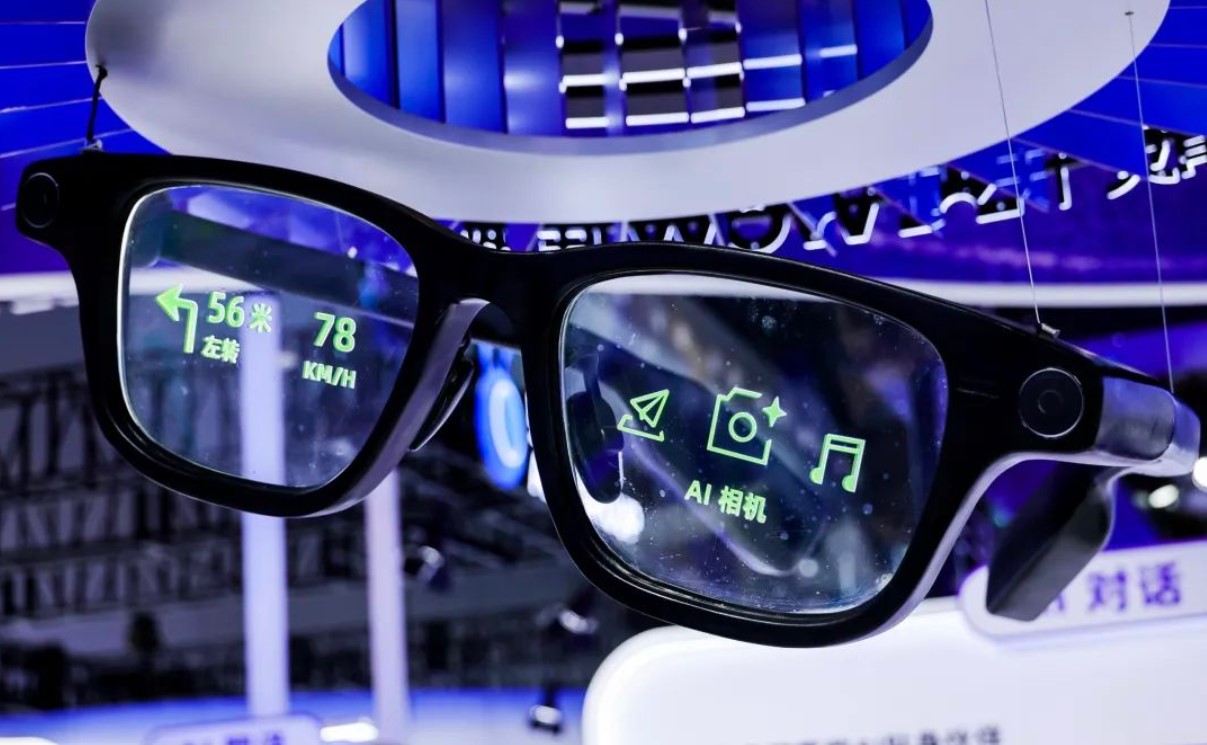 Alibaba выпускает Quark - новые AI-очки с переводчиком и оплатой взглядом